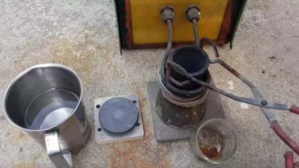 Foto - Eski bilgisayarlarınızı sakın atmayın! İçinde altın kaynıyor