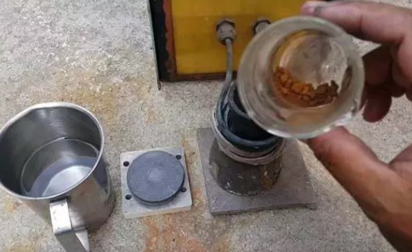 Foto - Eski bilgisayarlarınızı sakın atmayın! İçinde altın kaynıyor