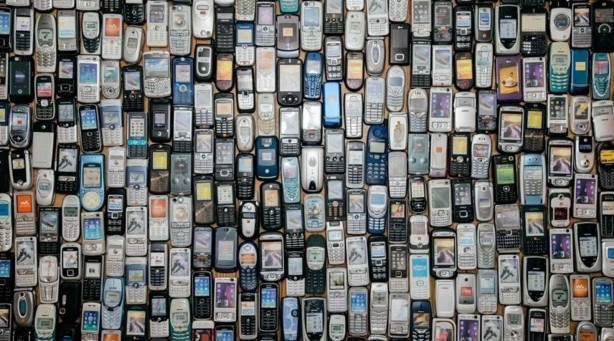 Eski cep telefonunu saklayanlar yaşadı! 37 bin liraya...