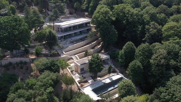 Foto - Eski görüntüleri ortaya çıktı! İşte İBB'nin göz yumduğu boğaza nazır kaçak villa