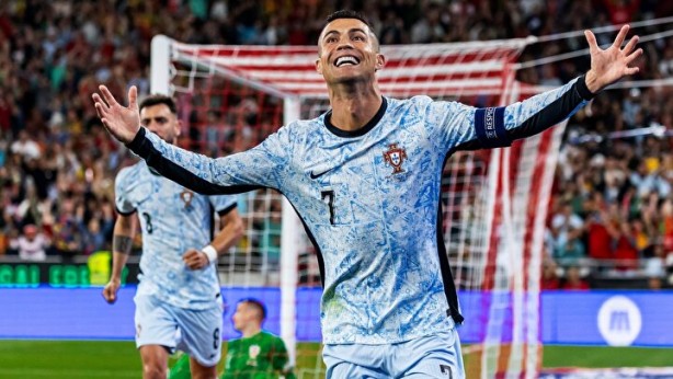 Foto - Eski hocasına neler dedi neler! Ronaldo açtı ağzını yumdu gözünü
