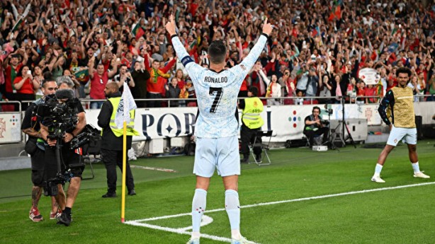 Foto - Eski hocasına neler dedi neler! Ronaldo açtı ağzını yumdu gözünü