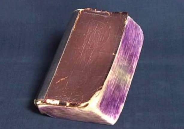 Foto - Eski kitaplar böyle yenileniyor