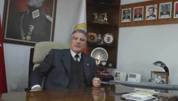 Foto - Eski komutan skandalı patlattı: O ülke Türk Silahlı Kuvvetleri'nin parola kitabını çaldı