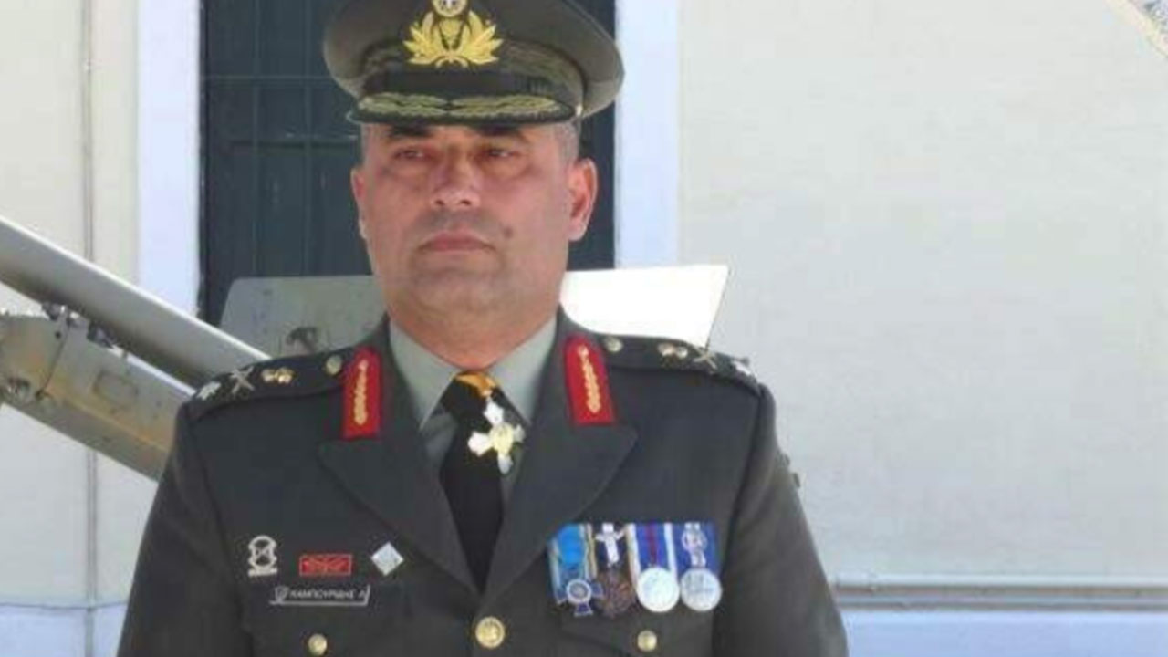 Foto - Eski korgeneral topa girdi! Haddini fena halde aştı: Türkiye'ye saldırmazsak bizim için çok geç olacak