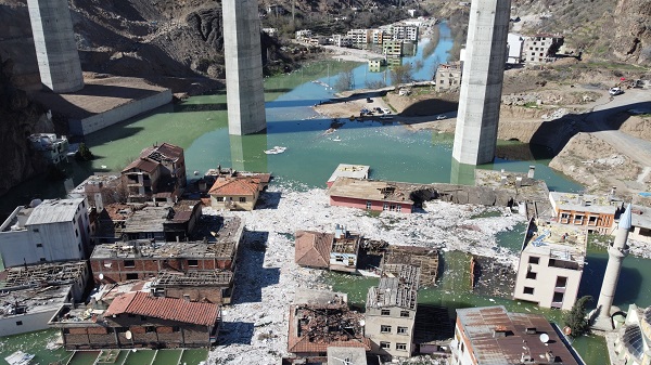 Foto - Eski mahallelerinde bu kez kürek çektiler! O ilçe sular altında kaldı
