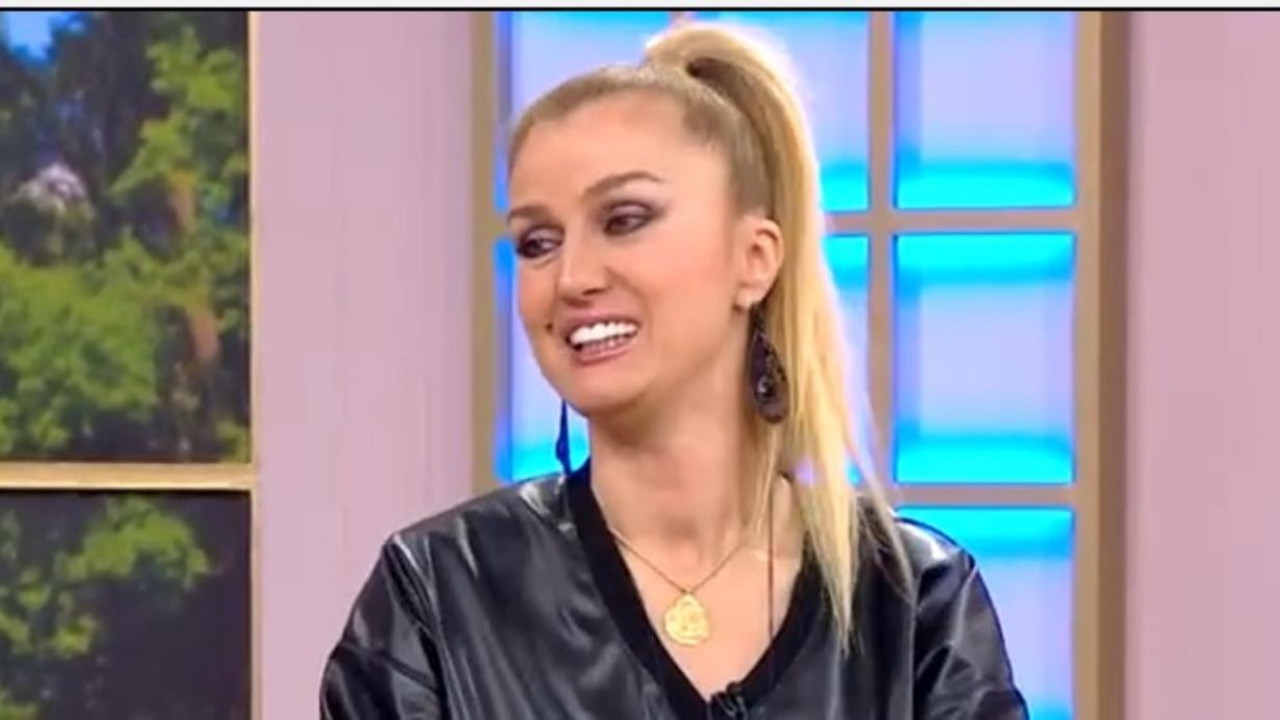 Foto - Eski manken Tuğba Özay’dan bir tuhaf çıkış: Biz vatanımızda bu püskürtmeleri istemiyoruz