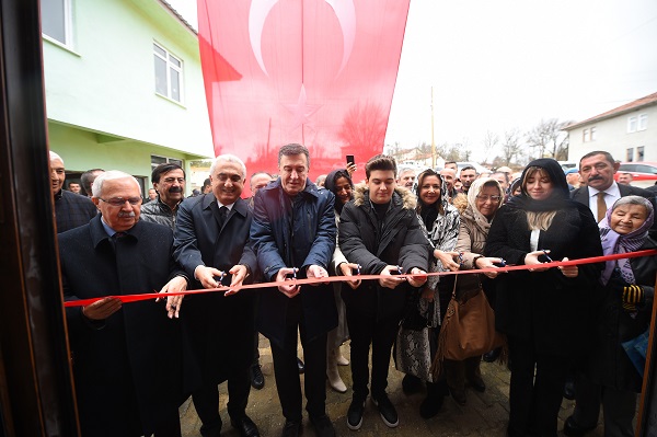 Foto - Eski muhtara ahde vefa