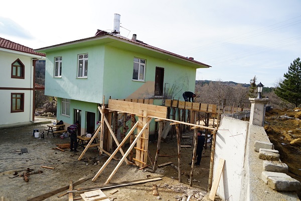 Foto - Eski muhtara ahde vefa