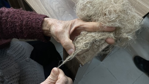 Foto - Eski okul binası kendir ipliği dokuma atölyesine dönüştürüldü