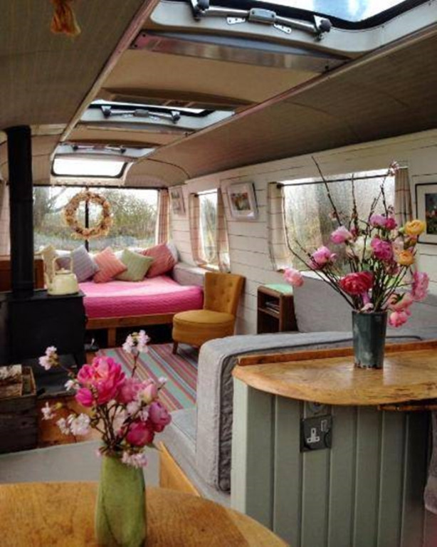 Foto - Eski otobüsü tatil evine dönüştürdü!