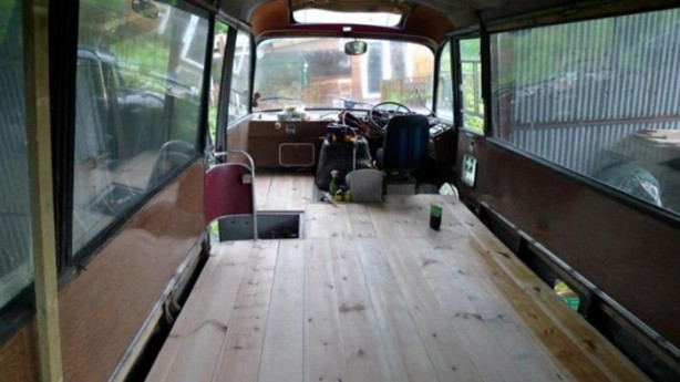 Foto - Eski otobüsü tatil evine dönüştürdü!