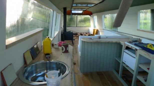 Foto - Eski otobüsü tatil evine dönüştürdü!
