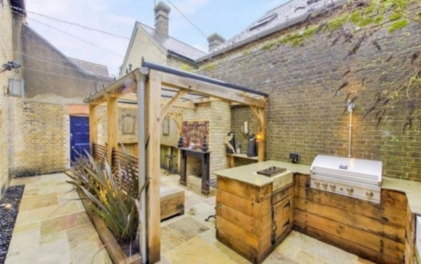 Foto - Eski polis karakolunu eve dönüştürdüler!