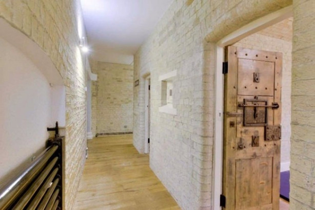 Foto - Eski polis karakolunu eve dönüştürdüler!