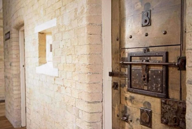 Foto - Eski polis karakolunu eve dönüştürdüler!