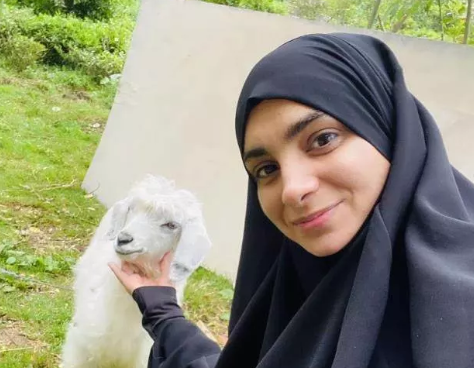 Foto - Eski Popstar yarışmacısı tesettüre girip ismini değiştirdi