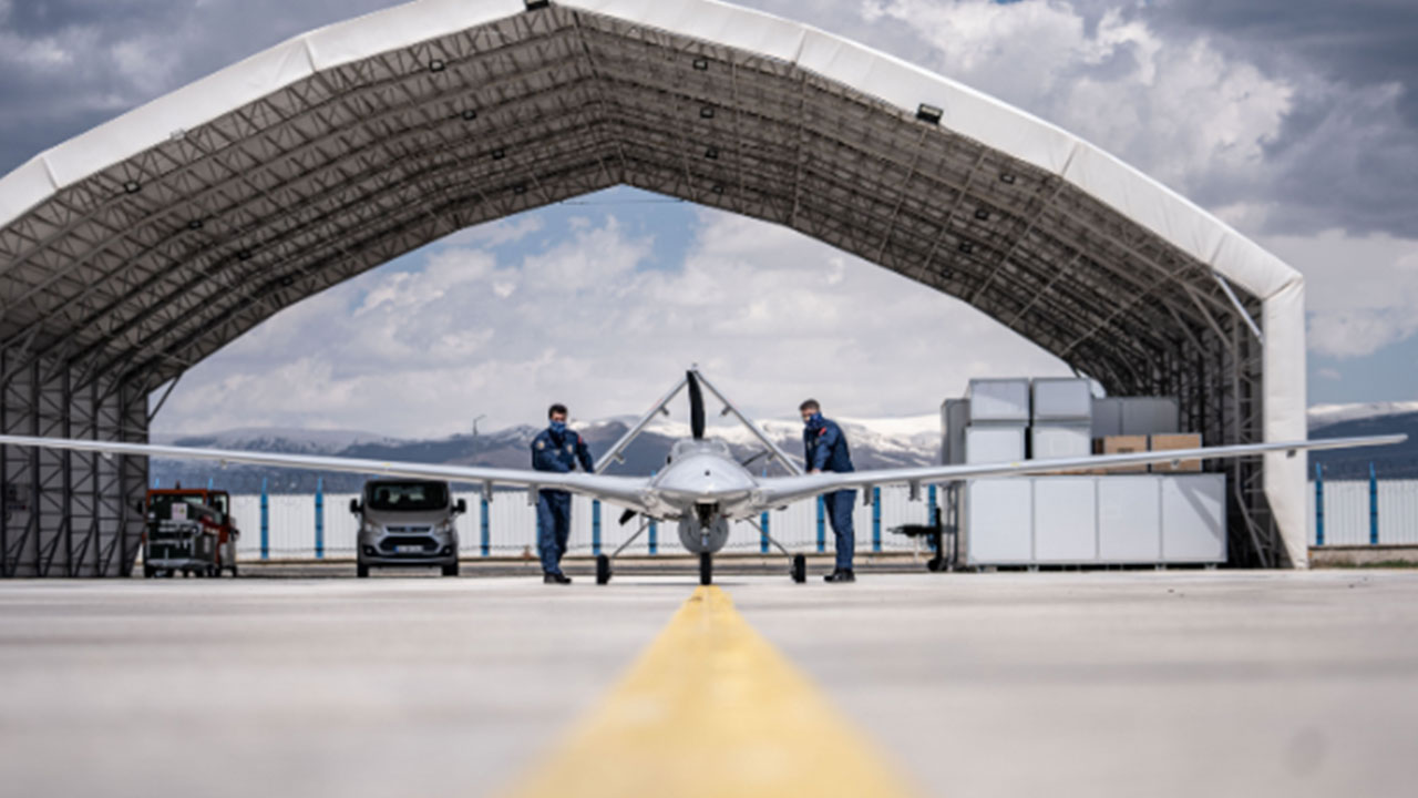Foto - Eski savunma bakanından Bayraktar TB2 SİHA isyanı: Beni dinlemediler ucuz deyip almak istemediler