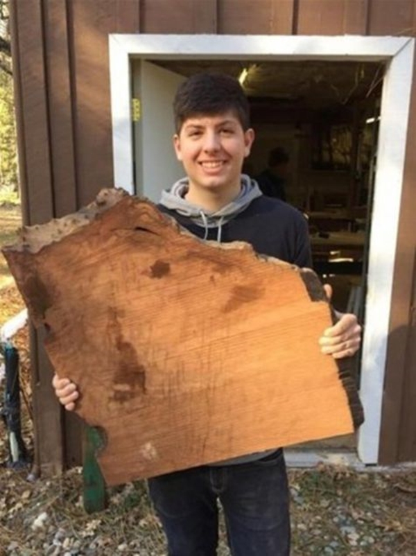 Eski tahta parçasından bakın ne yaptı!