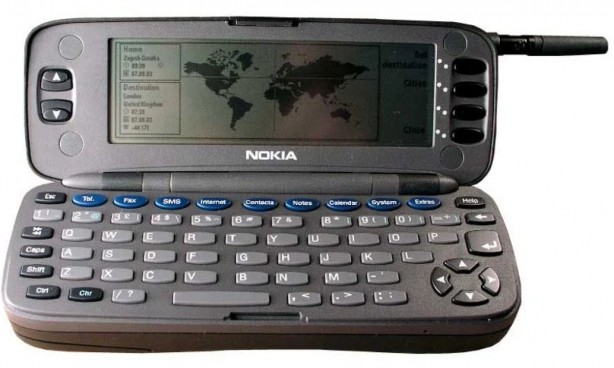 Foto - Eski telefonlarınızı atmayın! Servet ediyor