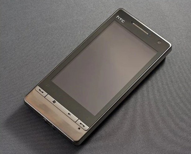 Foto - Eski telefonlarınızı atmayın! Servet ediyor