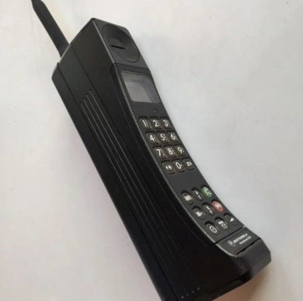 Foto - Eski telefonlarınızı atmayın! Servet ediyor