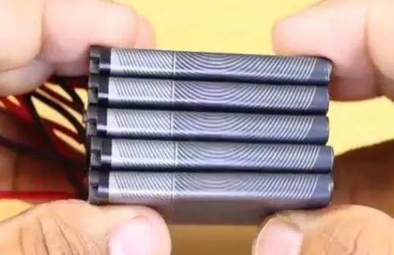 Foto - Eski telefonlarınızı sakın atmayın! Öyle bir şey geliştirildi ki, milyonlar meraklandı