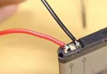 Foto - Eski telefonlarınızı sakın atmayın! Öyle bir şey geliştirildi ki, milyonlar meraklandı