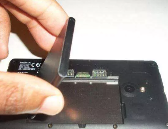 Foto - Eski telefonlarınızı sakın atmayın! Öyle bir şey geliştirildi ki, milyonlar meraklandı