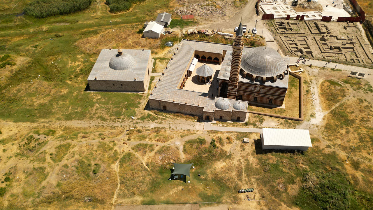 Foto - Eski Van Şehri’nde şaşırtan keşif! Yüzyıllar sonra ortaya çıkan dram