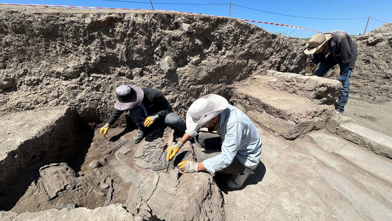 Foto - Eski Van Şehri’nde şaşırtan keşif! Yüzyıllar sonra ortaya çıkan dram