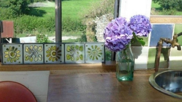 Foto - Eski yolcu otobüsünü eve dönüştürdü