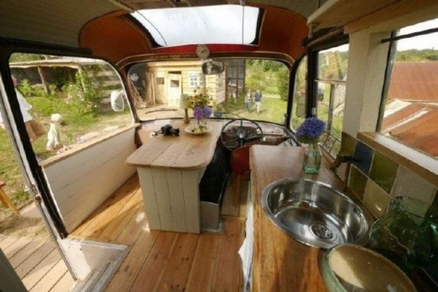 Foto - Eski yolcu otobüsünü eve dönüştürdü