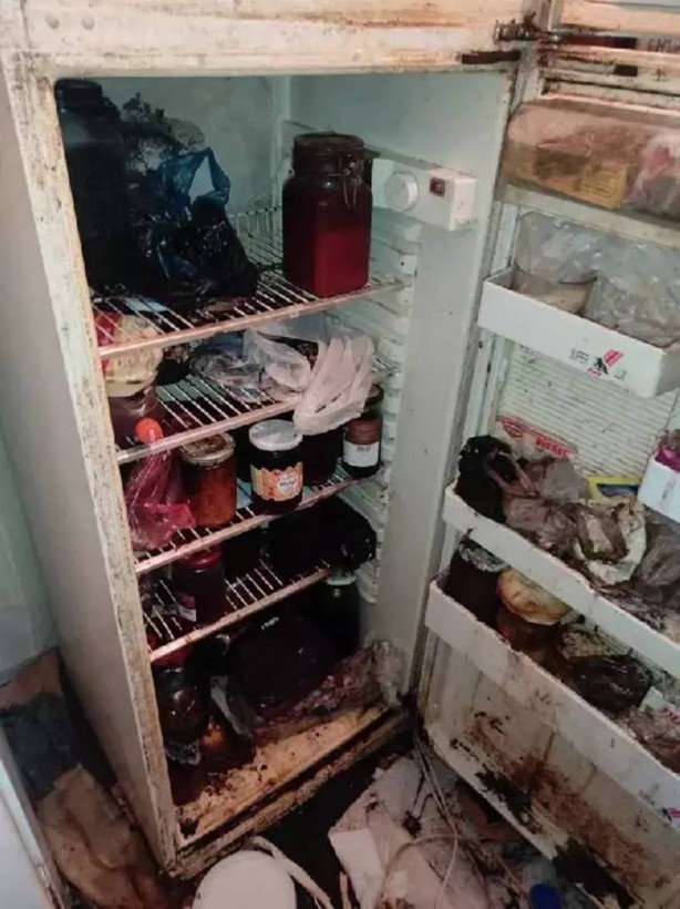 Foto - Eskişehir’de, şikayet üzerine apartman dairesine giden ekipler, şaşkınlıktan dondu kaldı! Bu rezaleti tarif edecek kelime yok! Anne ile oğlu…