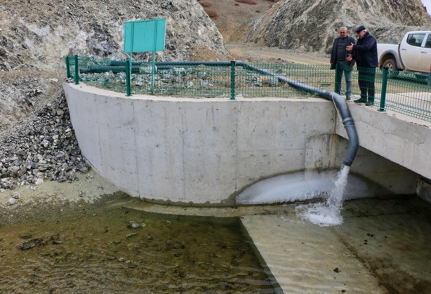 Foto - Eskişehir'de yağışlar ve çiftçilerin çabası ile gölet doldu