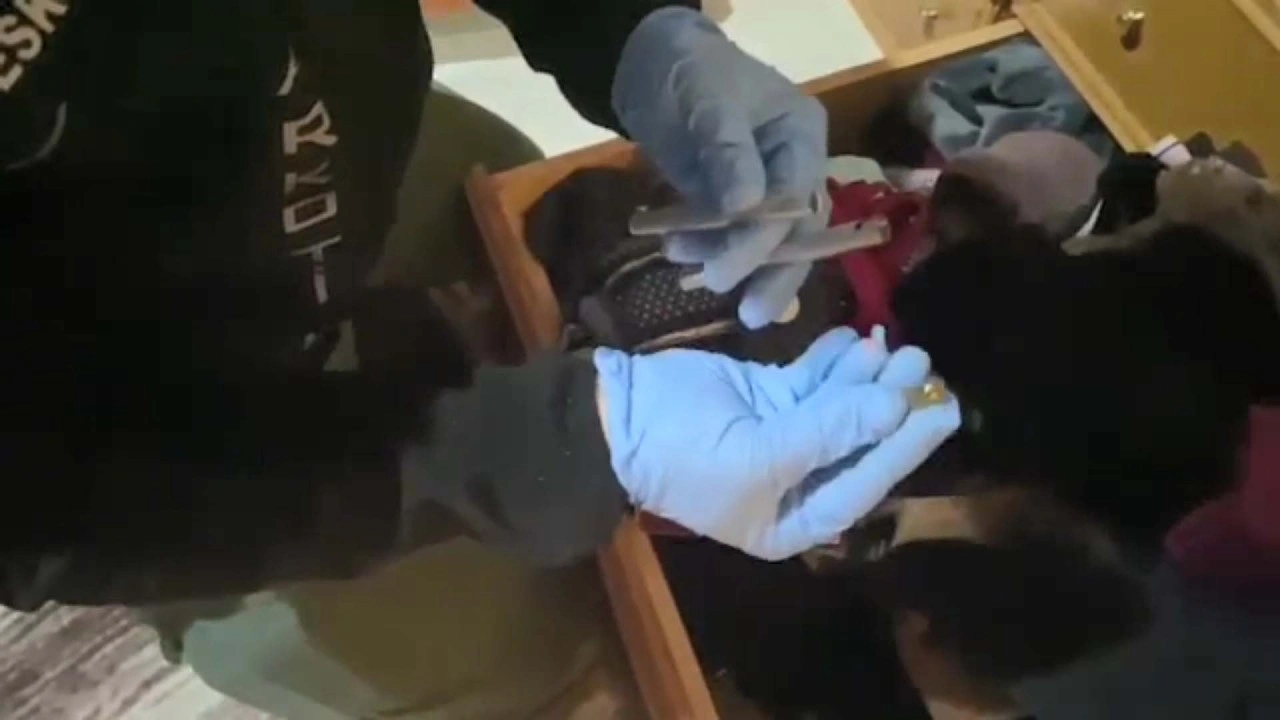 Foto - Eskişehir’de zehir tacirlerine darbe! 9 gözaltıdan 8’i tutuklandı