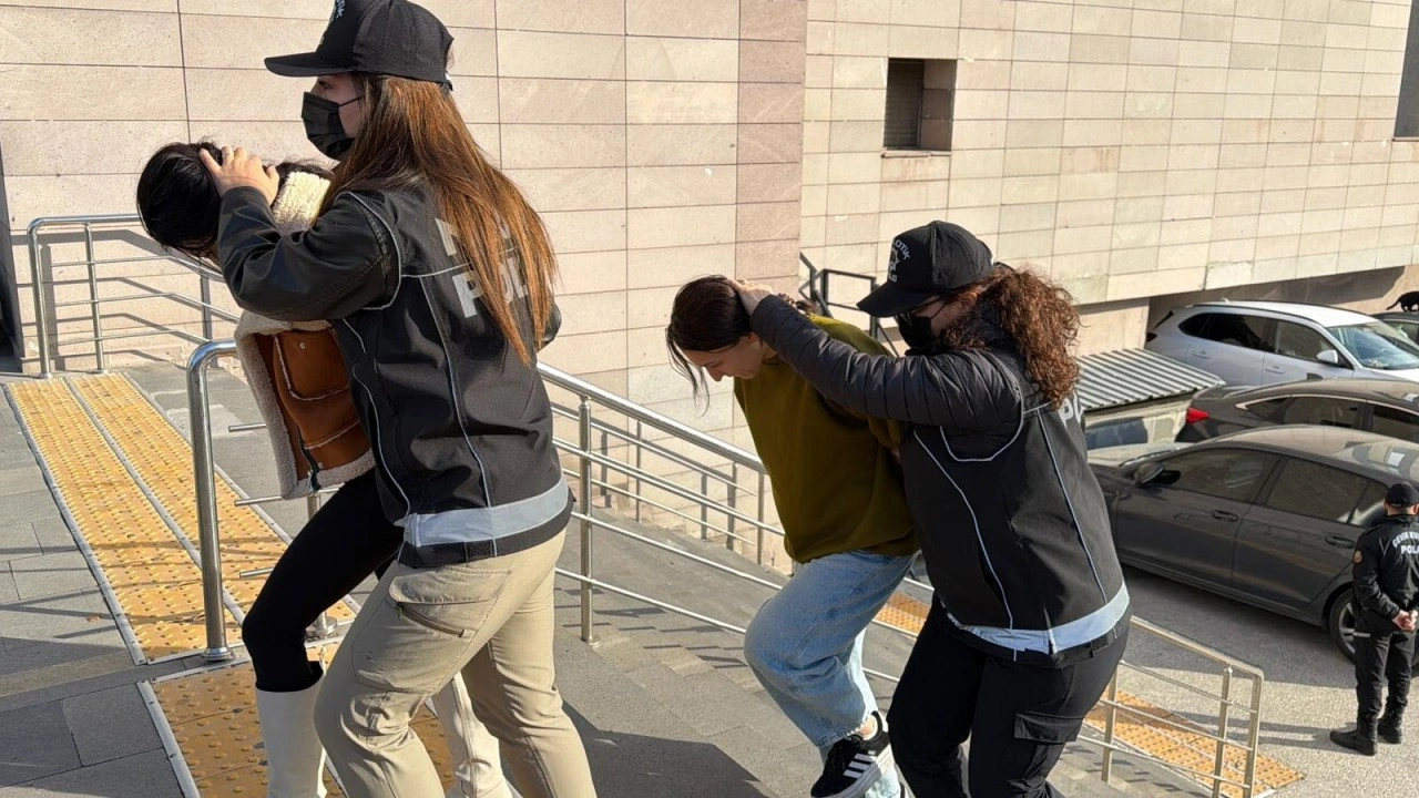 Foto - Eskişehir’de zehir tacirlerine darbe! 9 gözaltıdan 8’i tutuklandı