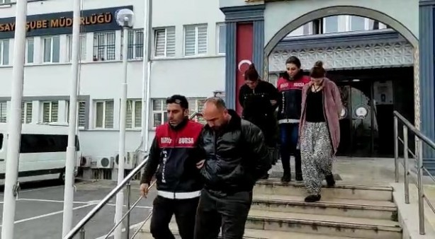 Eskişehir'den Bursa'ya gelerek 900 bin TL'lik hırsızlık yaptılar