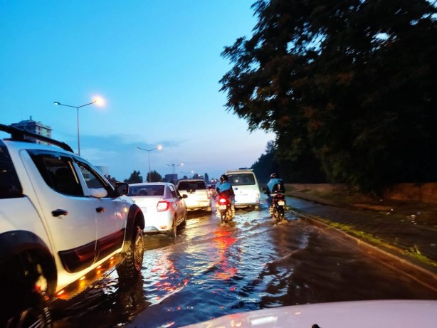Foto - Eskişehir'i sağanak yağış ve dolu vurdu!