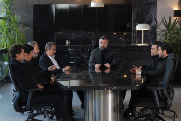 Foto - Eşkıya Dünyaya Hükümdar Olmaz’dan çarpıcı kareler! Arama motoru böyle yoğunluk yaşamadı