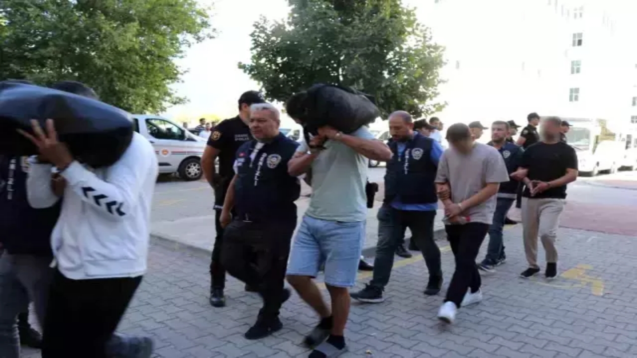 Foto - "Eskort avukatlar" tüm Türkiye’yi şoke etti! Ayrıntıları okuyunca, "Yok artık" diyeceksiniz