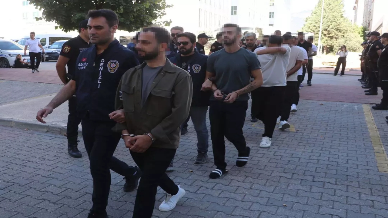 Foto - "Eskort avukatlar" tüm Türkiye’yi şoke etti! Ayrıntıları okuyunca, "Yok artık" diyeceksiniz