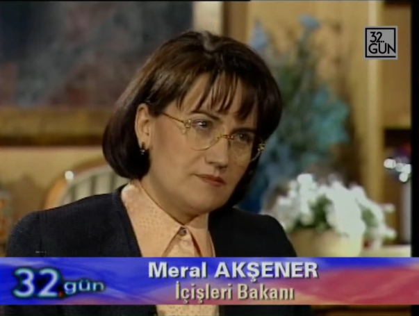 Foto - Esmer, kumral şimdi de sarışın Meral abla! İmaj değişikliği dense de sebebi başka