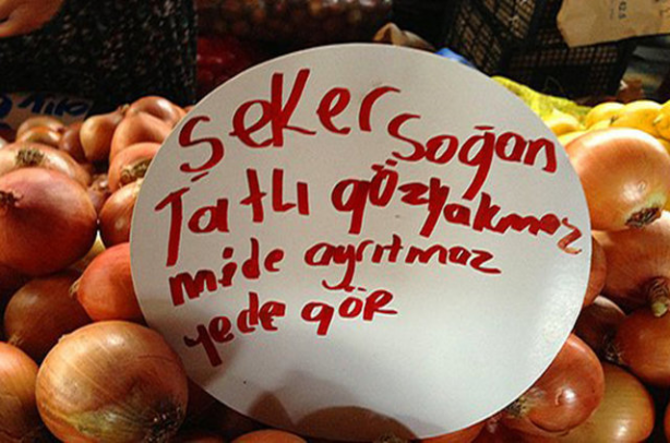 Foto - Esnaf eli değmiş güldüren yazılar