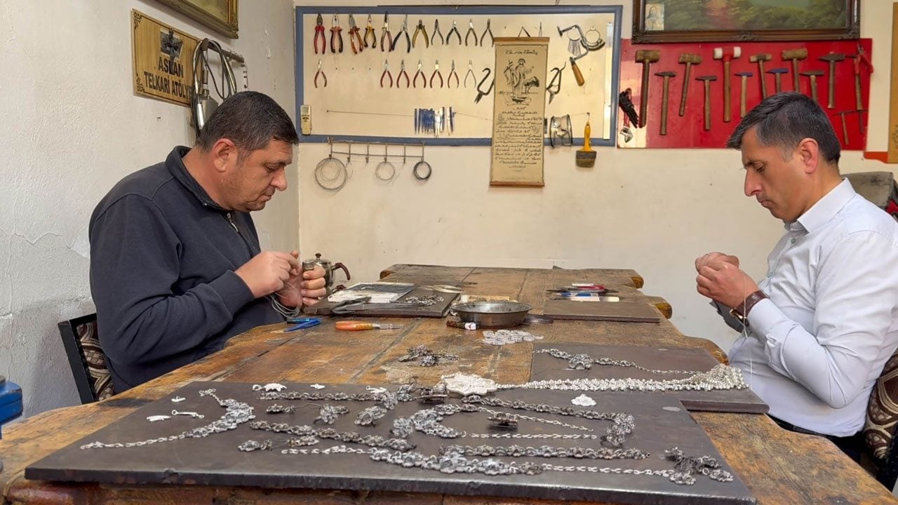 Foto - Esnaf ilgiden memnun! 3 bin yıllık sanat yeniden popüler oldu