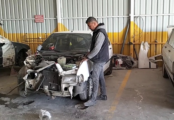 Foto - Esnaf yaraları sarmak için çalışmaya başladı! Yalnızca binalar değil onlar da hasar aldı