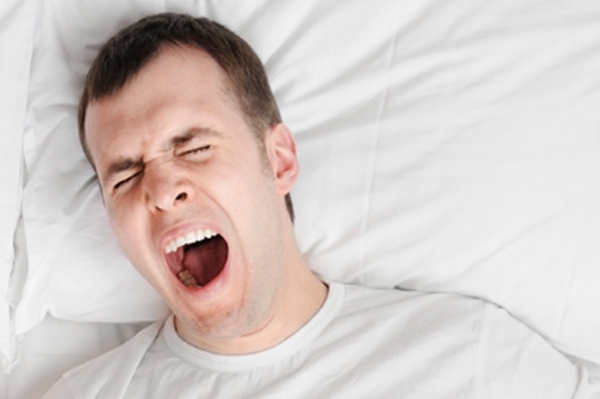 Foto - Esneme neden bulaşıcıdır?