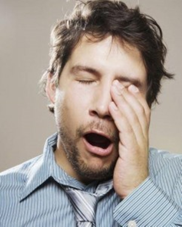 Foto - Esneme neden bulaşıcıdır?