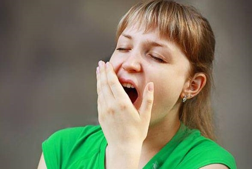 Foto - Esnemek bulaşıcı mı?