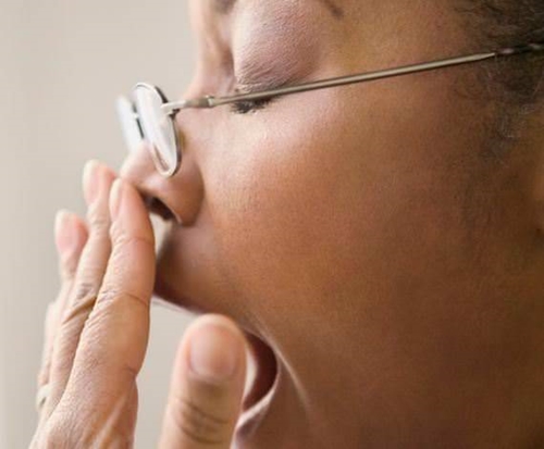 Foto - Esnemek bulaşıcı mı?